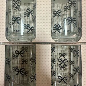 cupcakes & cashmere Bow-Embellished Glass Tumblers